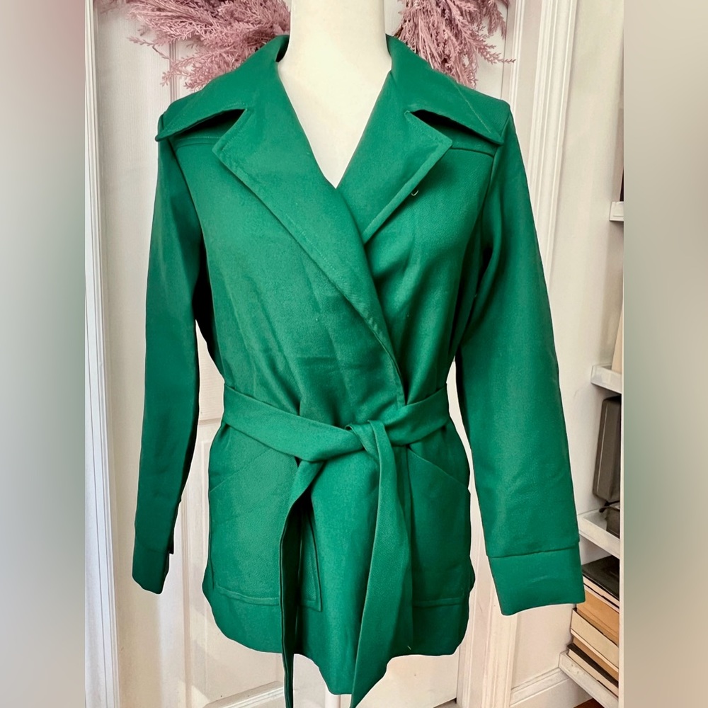 Vintage green jacket/blazer with attached belt